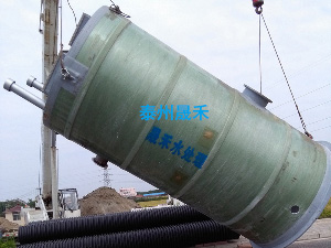 臨港預(yù)制泵站安裝現(xiàn)場(chǎng)